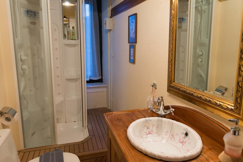 Vogiatzopoulou Guesthouse Agios Georgios Nilias Kamer foto
