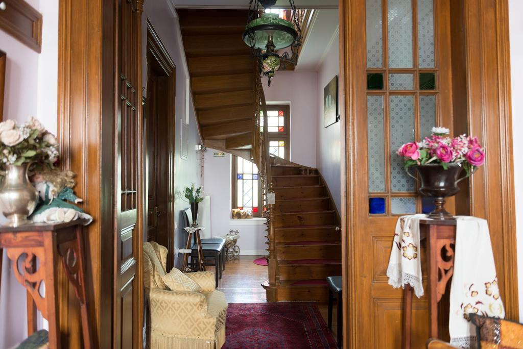 Vogiatzopoulou Guesthouse Agios Georgios Nilias Buitenkant foto