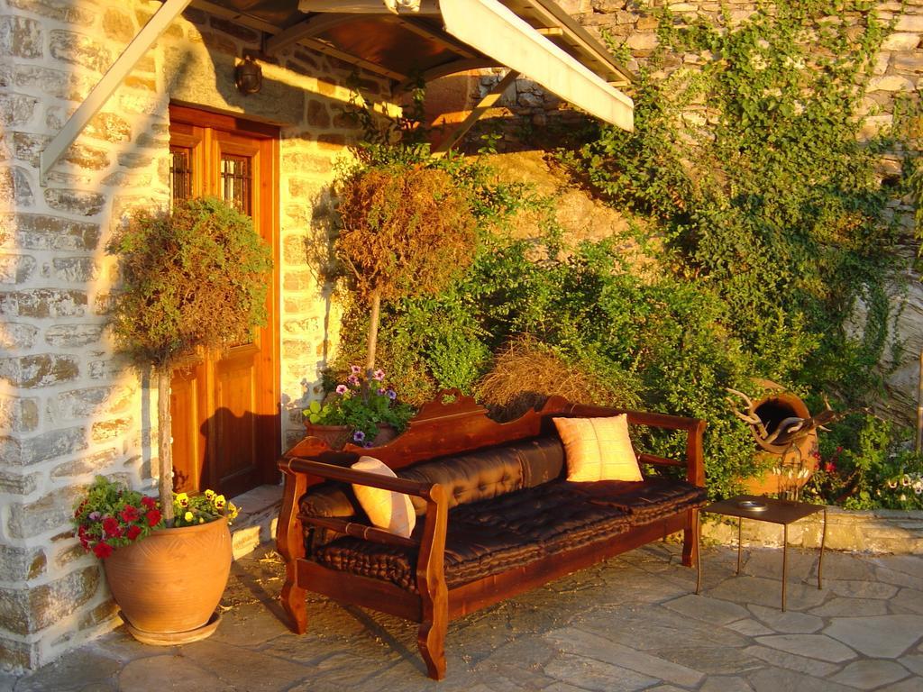 Vogiatzopoulou Guesthouse Agios Georgios Nilias Buitenkant foto