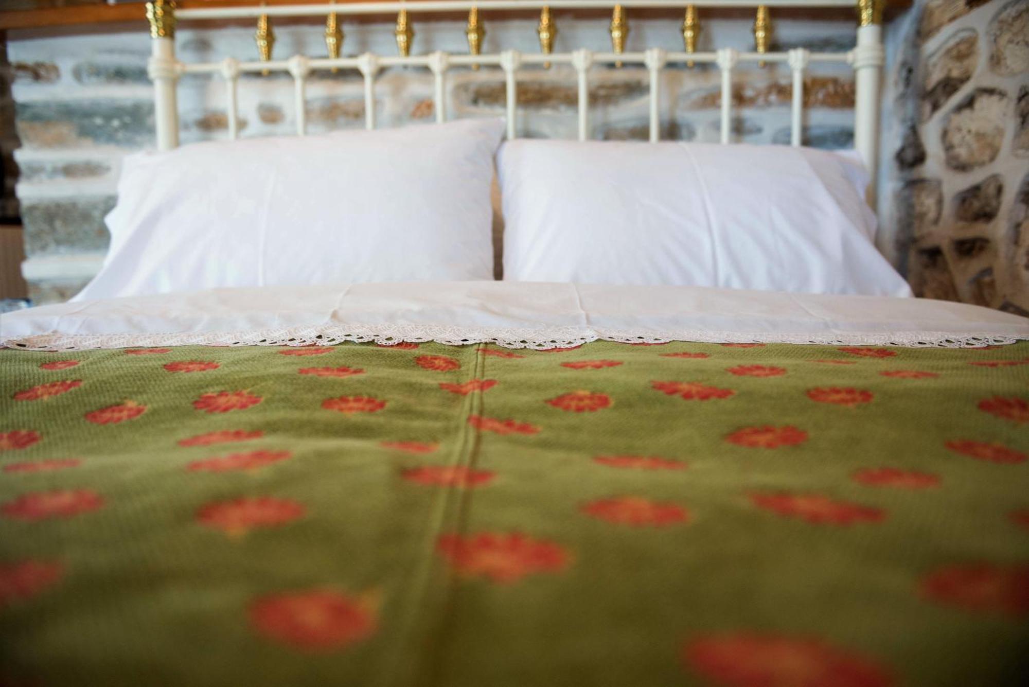 Vogiatzopoulou Guesthouse Agios Georgios Nilias Kamer foto